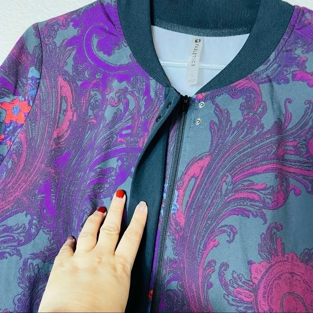 Fabletics Ithaca Floral Lightweight Bomber Jacket Size: Small - Picture 6 of 7